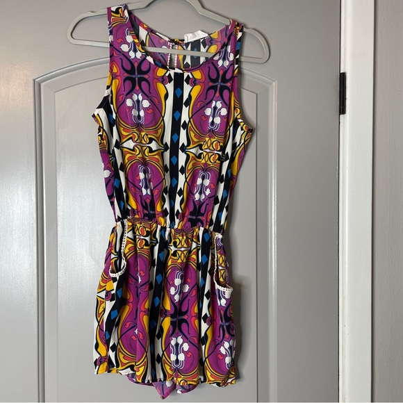 Peach Love Size S Romper Sleeveless Open Back Pockets Multicolor Sleeveless. - Picture 1 of 8